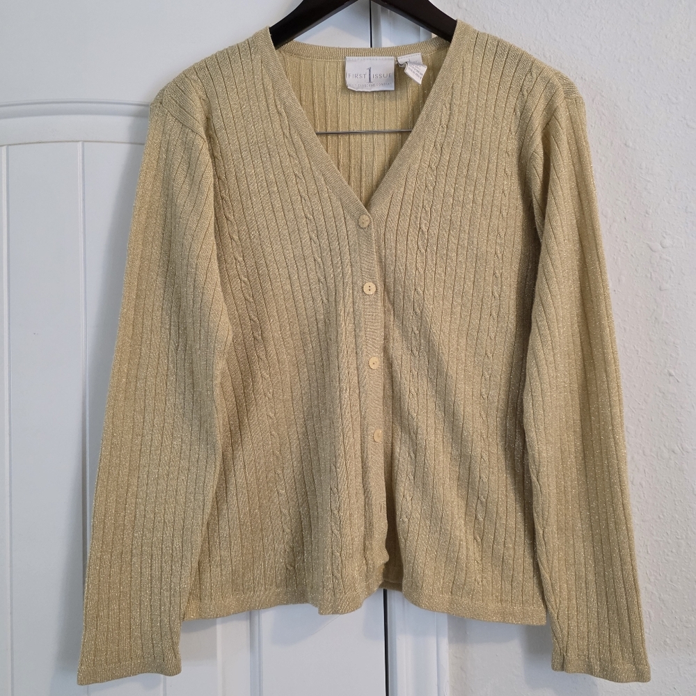 Liz Claiborne Shimmer Gold V-Neck Sweater Size Large